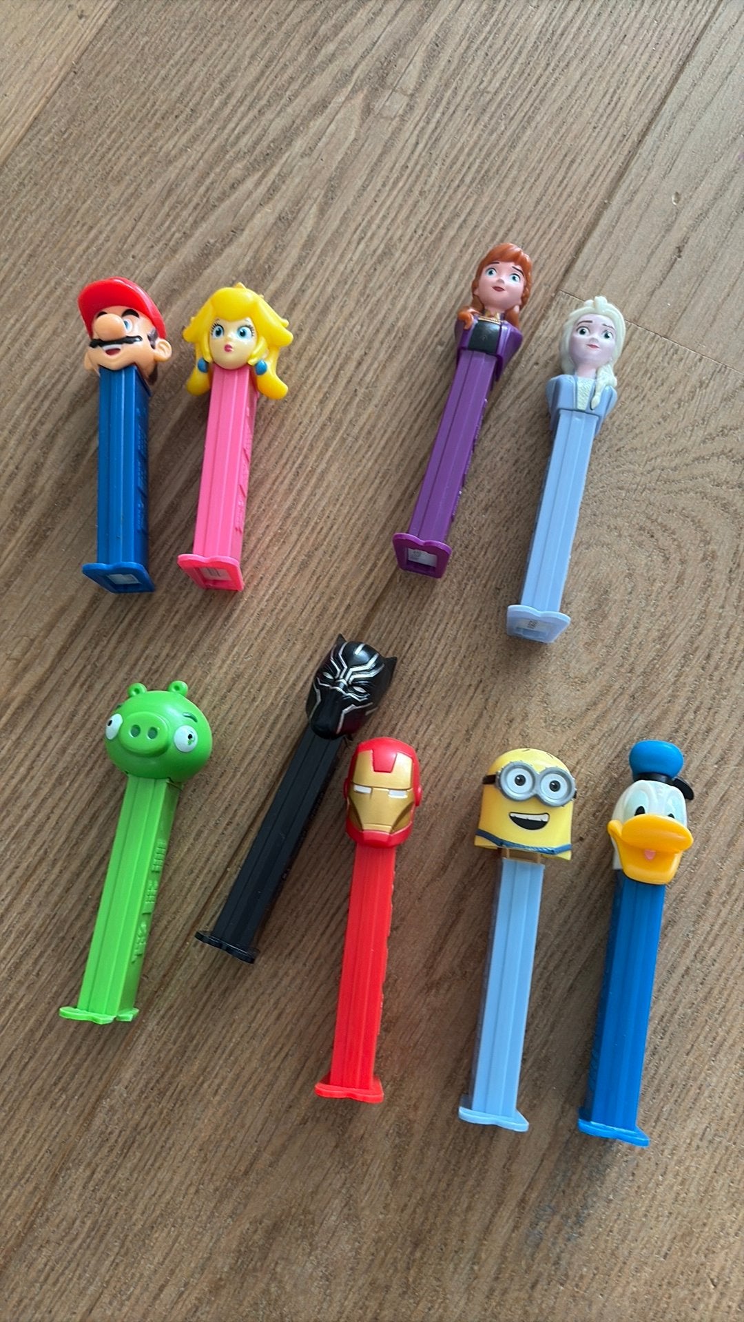Pez snoep houders, Ophalen, Gebruikt