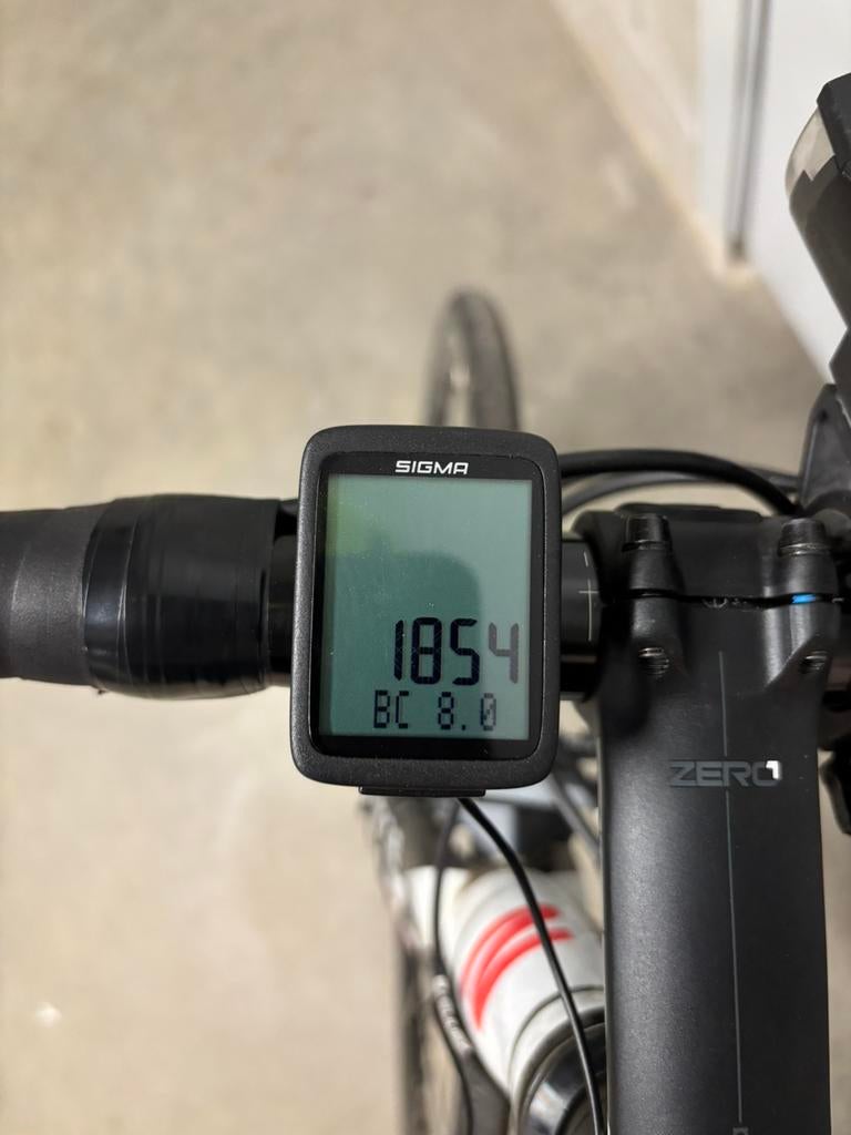 Digitale kilometerteller, Fietsen en Brommers, Ophalen of Verzenden, Snelheidssensor, Zo goed als nieuw