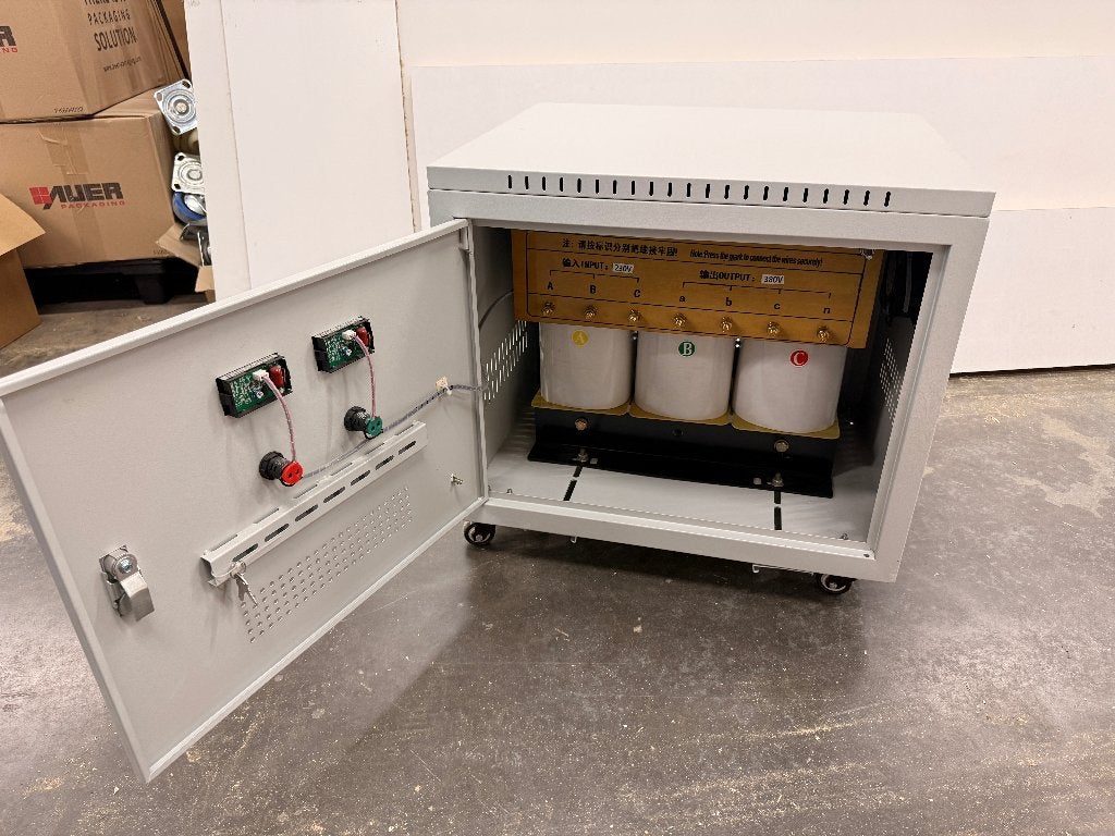 50kVa Transformator 230V-400V, Doe-het-zelf en Bouw, Ophalen, Zo goed als nieuw, Omvormer