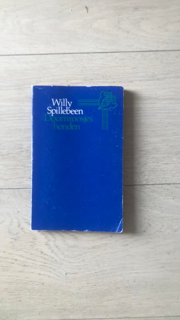 Boek: Doornroosjes honden., Ophalen, Zo goed als nieuw