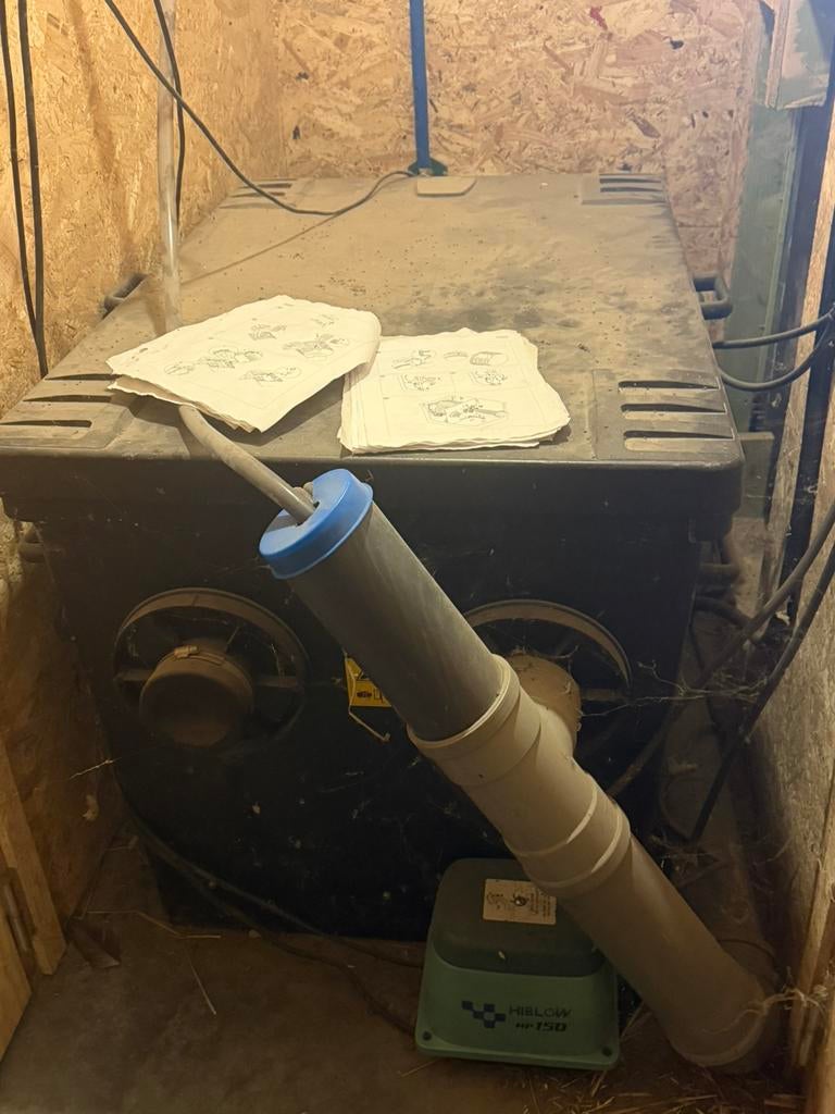 2jaar oude Proficlear premium compact trommelfilter koi, Tuin en Terras, Ophalen, Zo goed als nieuw