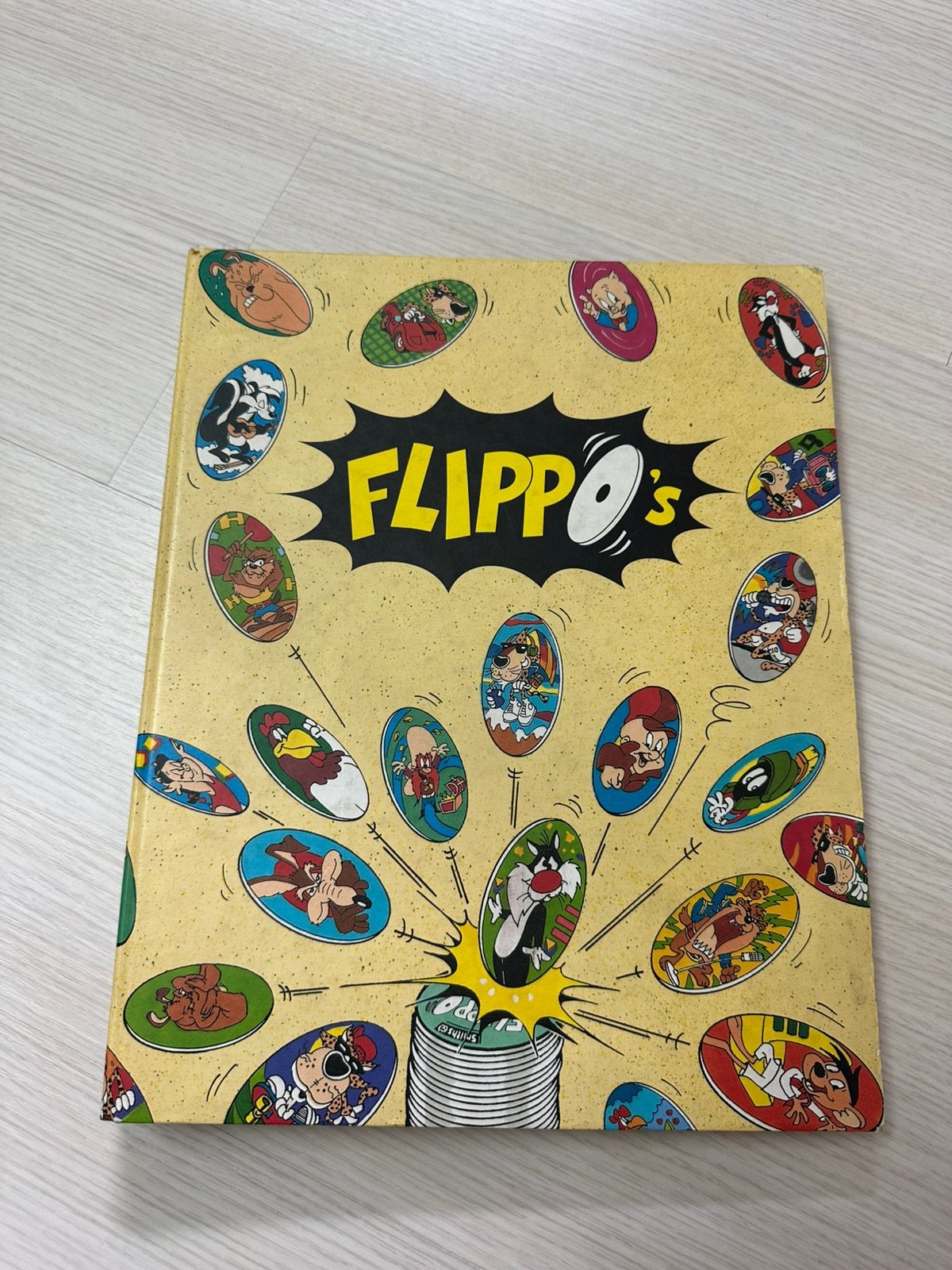 Vintage Smiths Flippo’s verzamelmap 1995 – 125 Flippo’s, Ophalen of Verzenden, Looney Tunes, Verzameling