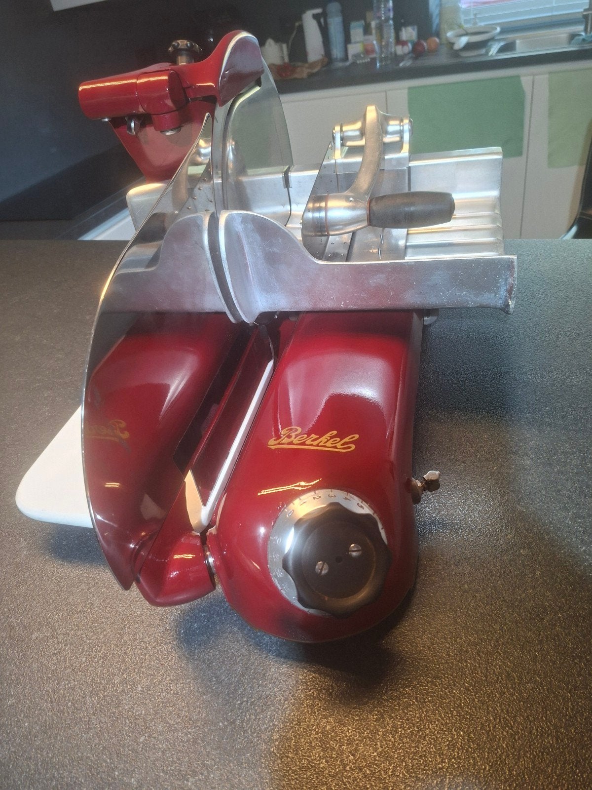 Berkel snijmachine type 114, Enlèvement