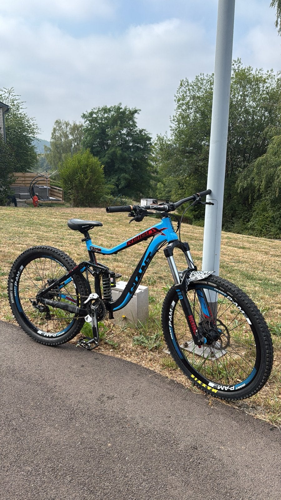 Vélo tout-suspendu Giant Reign – bon état – Theux, Vélos & Vélomoteurs, Enlèvement, Comme neuf, Giant