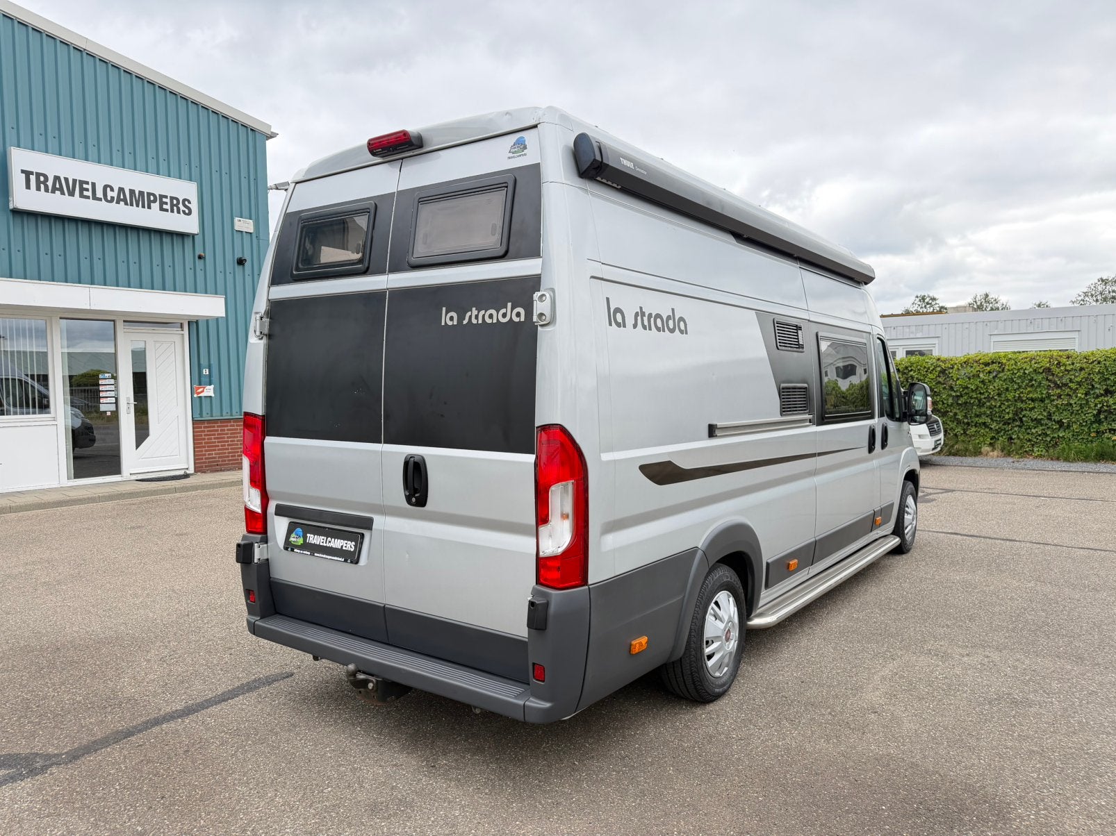 La Strada Avanti E | PremiumCamper | Cruise Control | Airco, Caravanes & Camping, Camping-cars, Siège de train, 6 à 7 mètres, Fiat