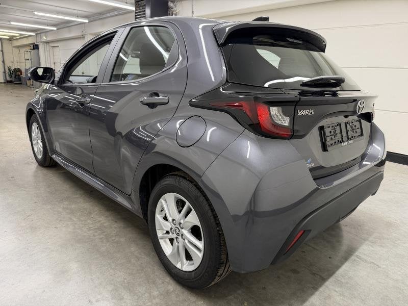 Toyota Yaris Dynamic, Automaat, 1498 cc, https://public.car-pass.be/vhr/d114f398-8f14-406b-b0ae-b9ce397aaf1b, 5 deurs