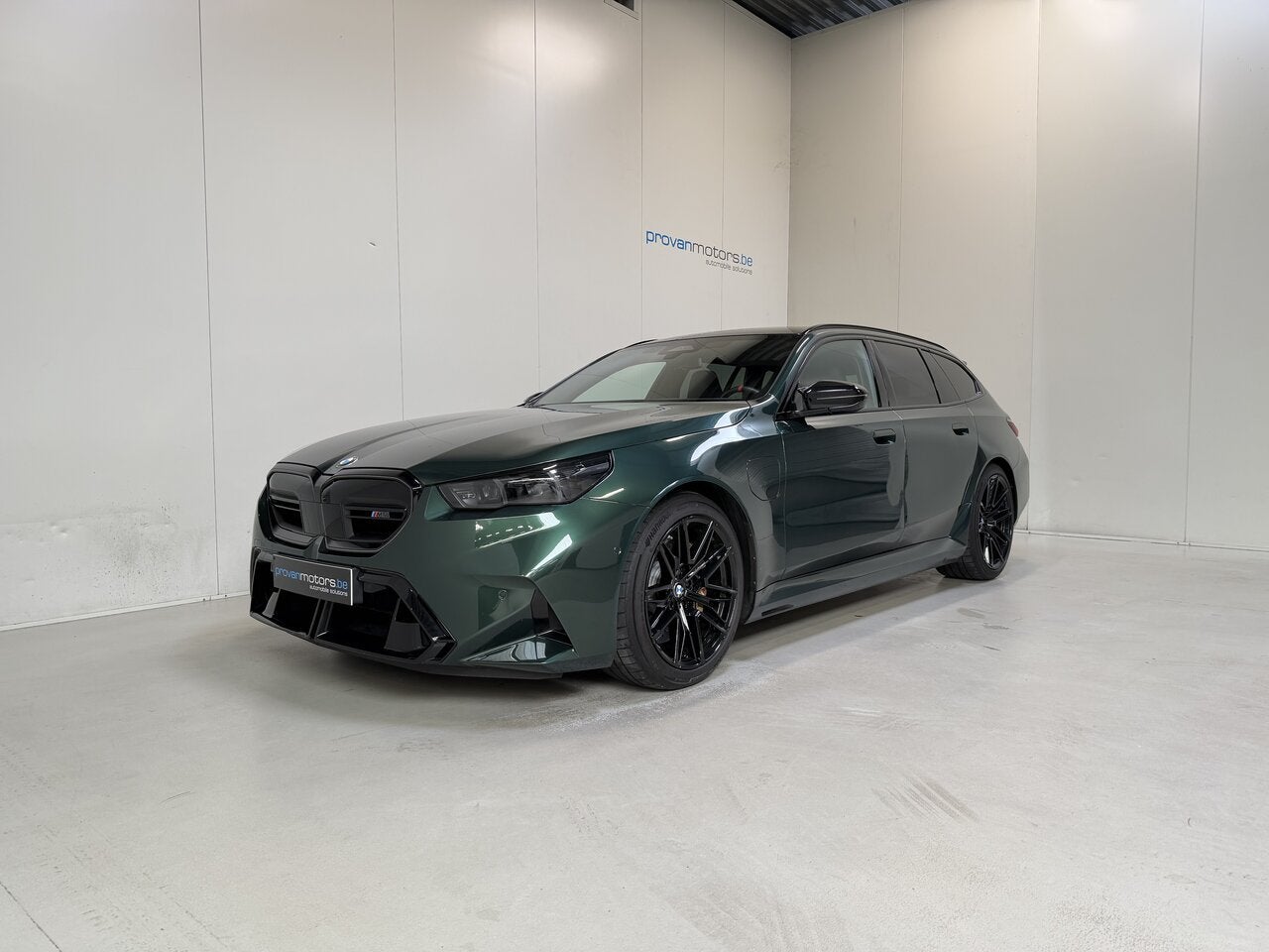 BMW M5 Touring 4.4 V8 PlugIn Hybrid - SoH 95%! Nieuwstaat!, Autos, 0 kg, Euro 6, Noir, 5 portes