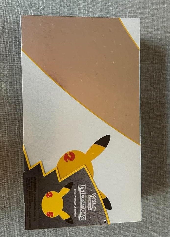 Celebrations Ultra-Premium Collection, Ophalen, Nieuw, Boosterbox, Foil