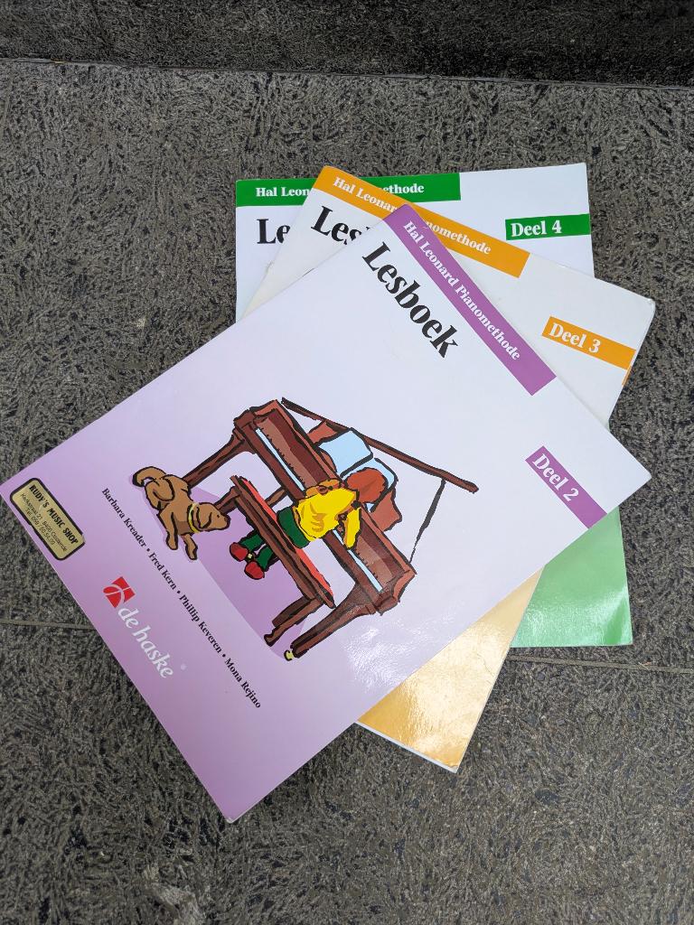 Lesboek piano - Hal Leonard Pianomethode – delen 2, 3 en 4, Ophalen, Gebruikt, Overige kleuren, Piano