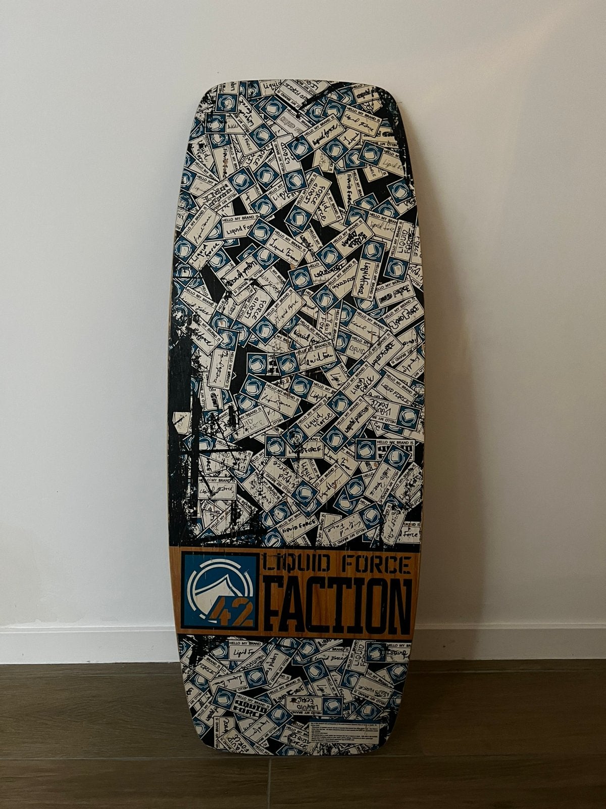 Wakeskate Liquid Force Faction 42, Watersport en Boten, Wakeboarden, Gebruikt, Board, Ophalen of Verzenden