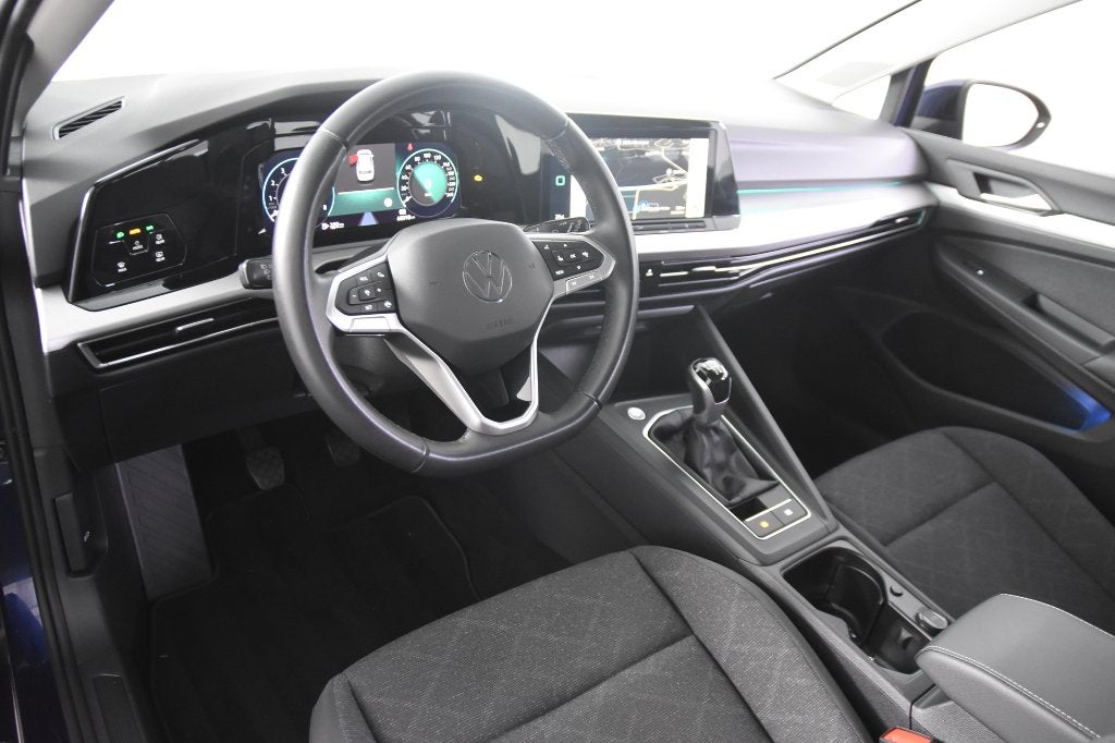 Volkswagen Golf VIII Life *1ste Eigenaar*Navigatie*Carplay*, Voorwielaandrijving, Stof, 620 kg, Bedrijf