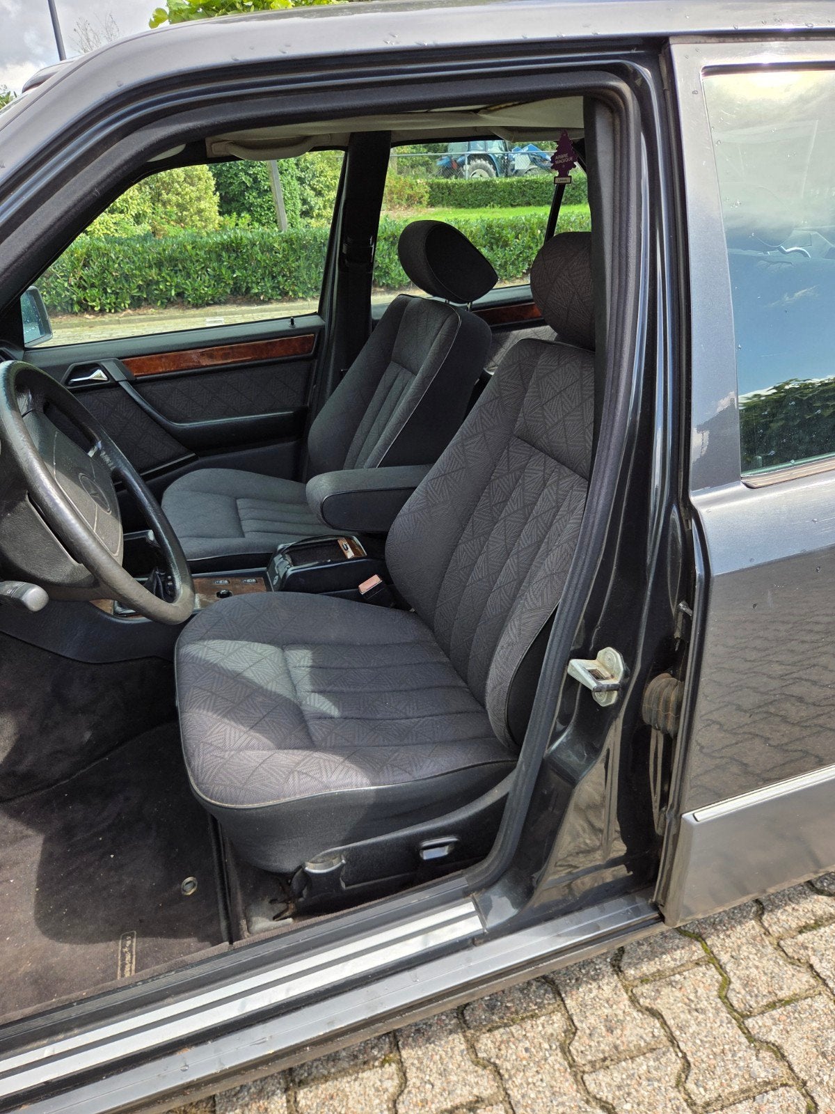 Mercedes E200 Elegance, foto 10