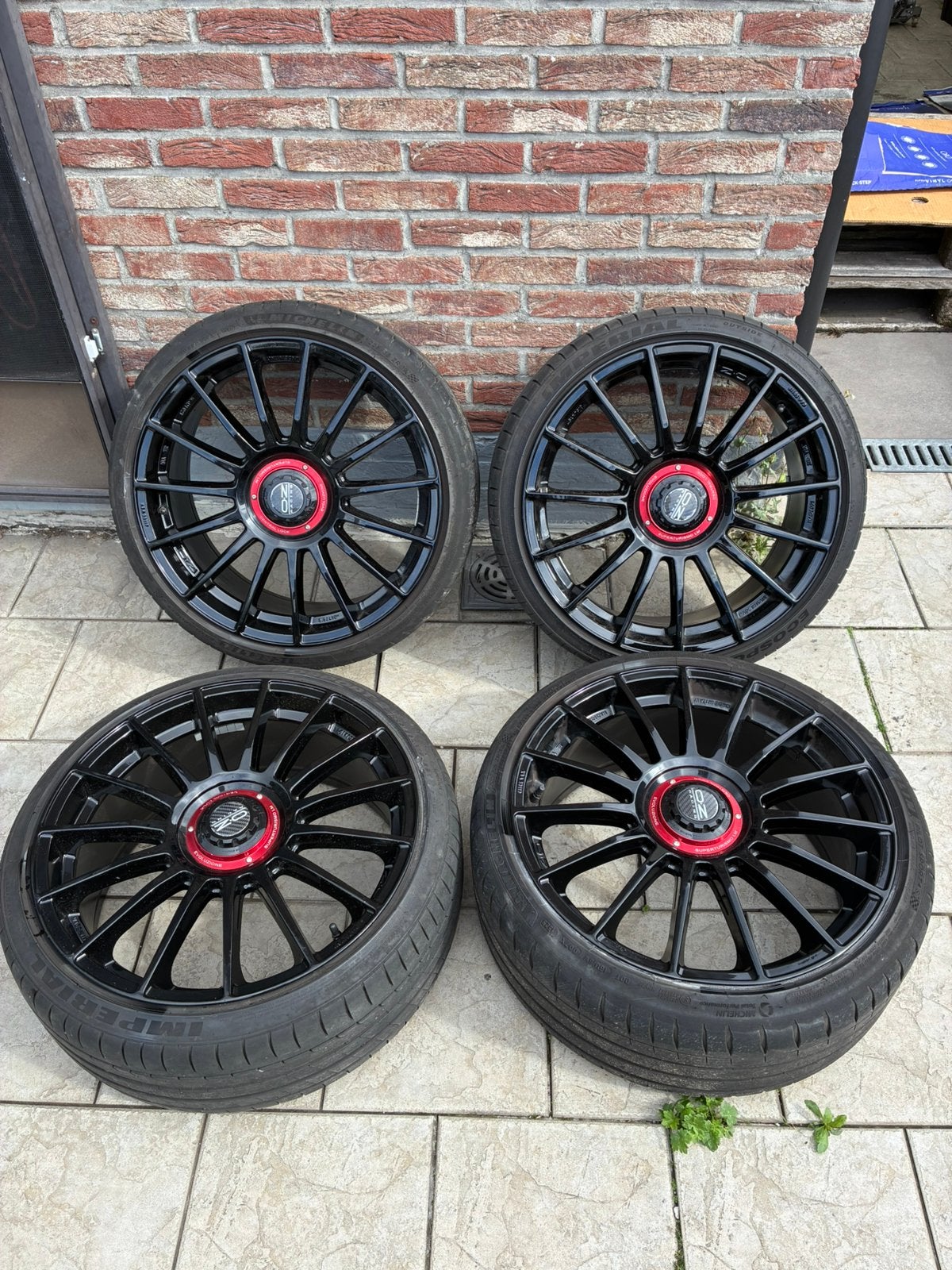Oz superturismo evoluzione, Autos : Pièces & Accessoires, Véhicule de tourisme, Jante(s), 225 mm, 19 pouces