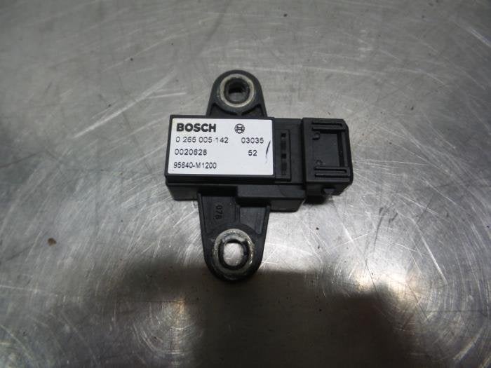 Détecteur airbag d'un Kia Sorento (Sorento 03-), Kia, -, 3 mois de garantie, Utilisé