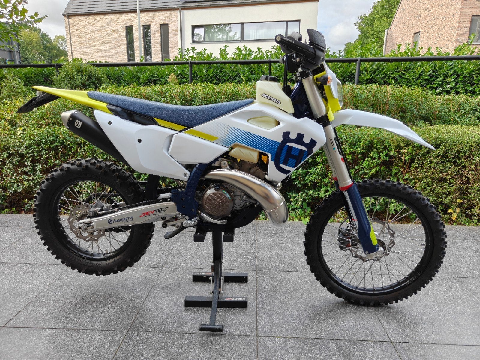 Husqvarna TE300 TBI Enduro, Particulier, Enduro