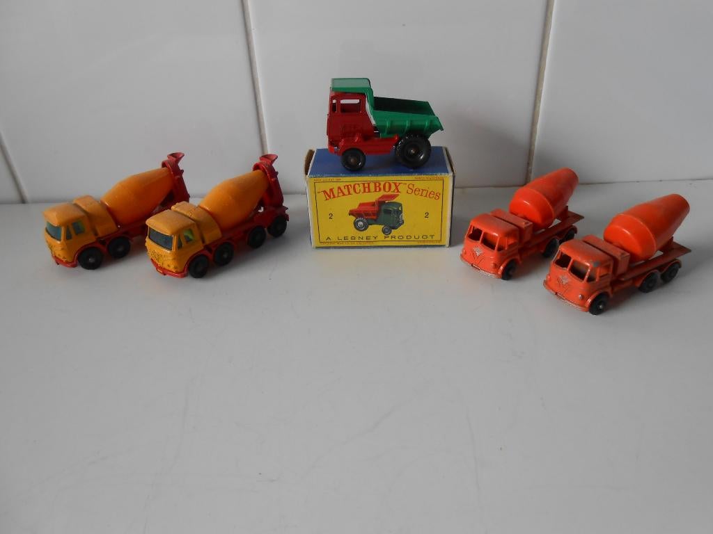 5 vintage Matchbox, Ophalen of Verzenden, Zo goed als nieuw, Bus of Vrachtwagen, Matchbox