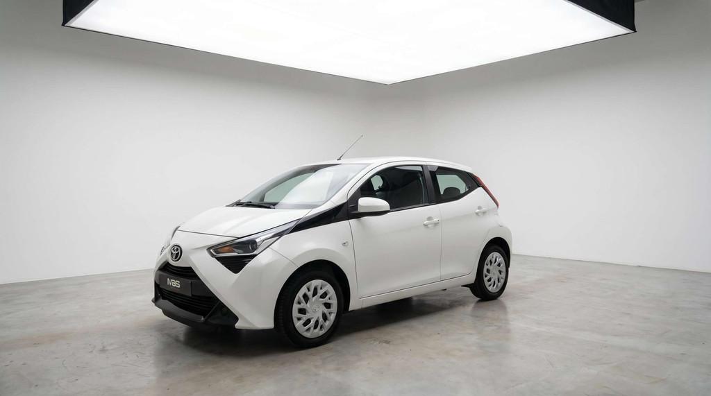 Toyota Aygo *1.0i* CAMERA* REGULATEUR DE VITESSE * CLIM* GAR, Autos, Toyota, Achat, 998 cm³, Entreprise, Boîte manuelle