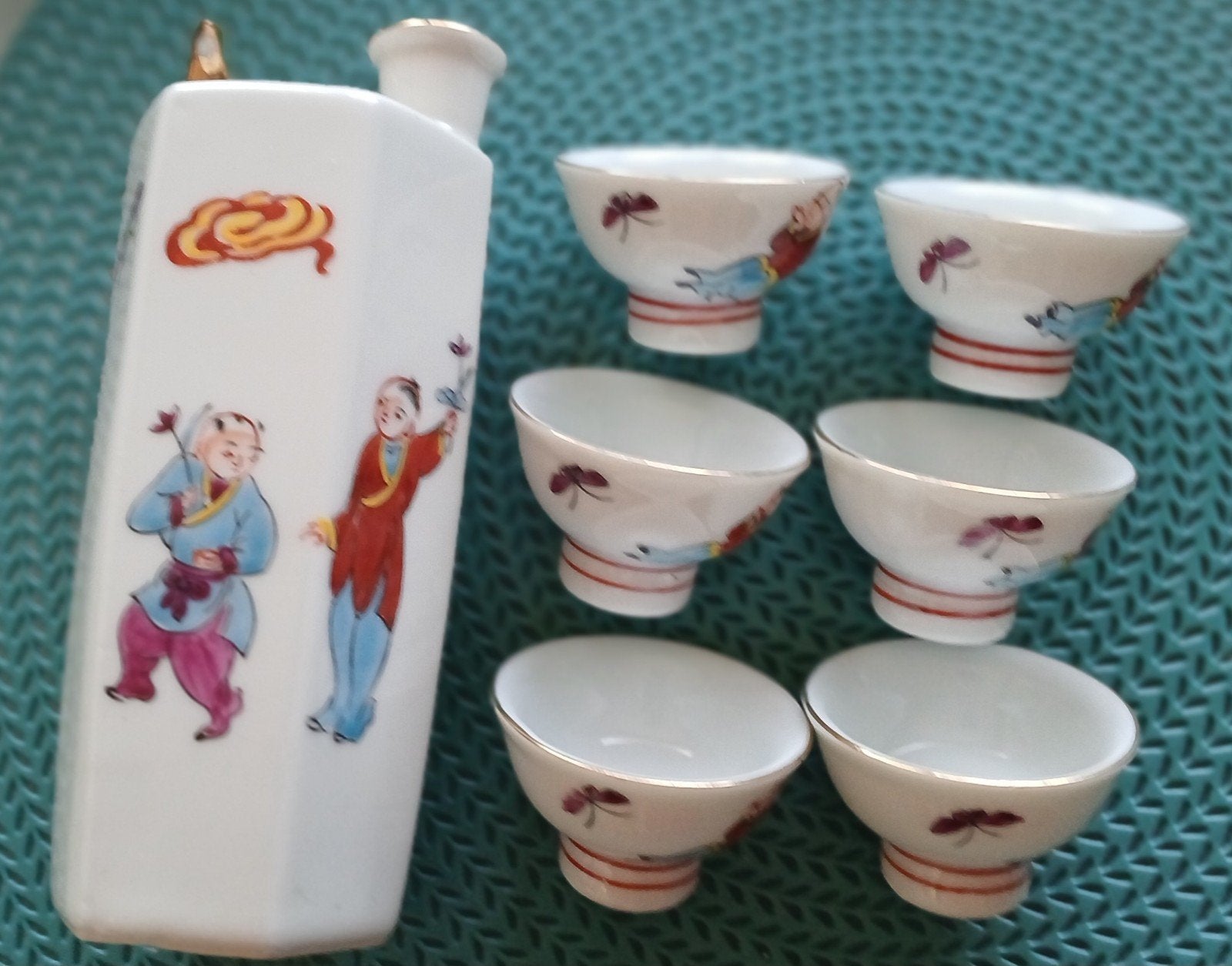 2 service a sake 1 siffleur 1 coquin homme et 2 bol cuiller, Antiquités & Art