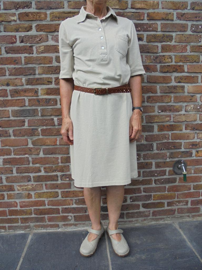 kleedje/jurkje La Gaviotta maat 38, Ophalen, Zo goed als nieuw, Maat 38/40 (M), Beige