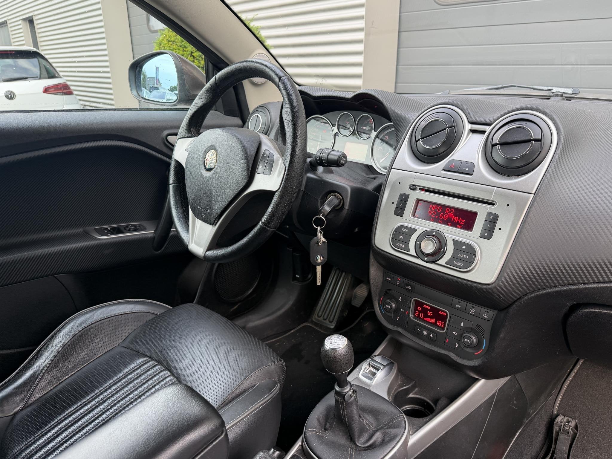 Alfa Romeo MiTo 1.3 JTDm ECO Essential | Cilmate Control | L, Auto's, Voorwielaandrijving, Stof, Gebruikt, 4 cilinders