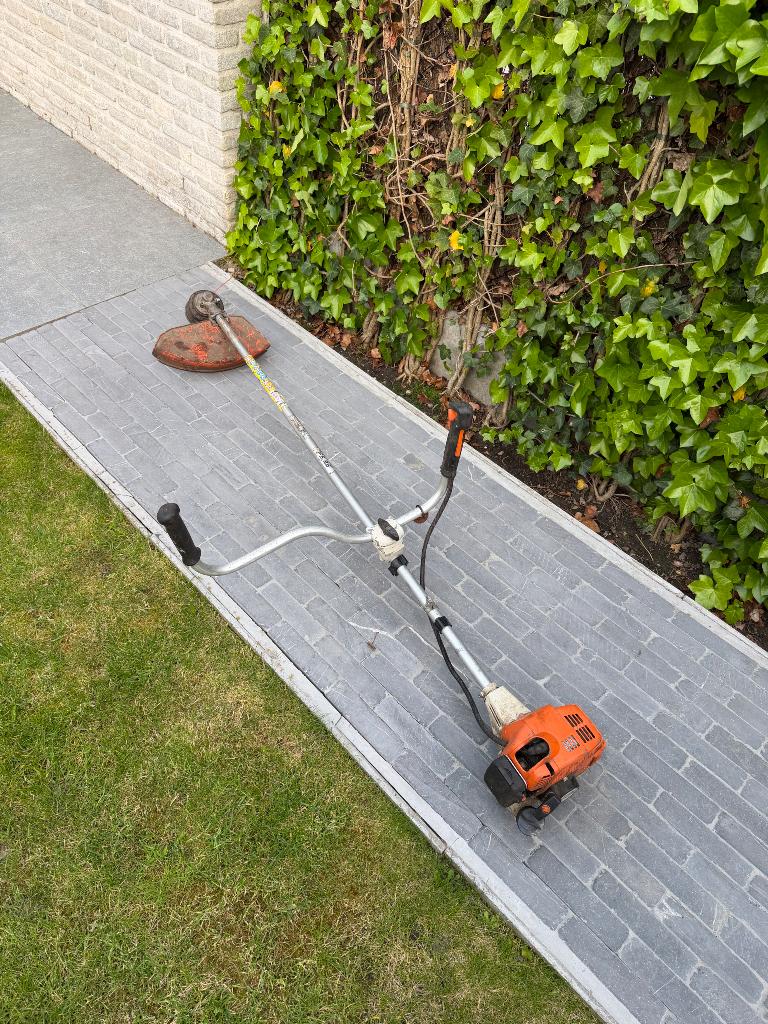Stihl FS 85 bosmaaier, Jardin & Terrasse, Débroussailleuses, Enlèvement, Utilisé, Essence, Viking / Stihl