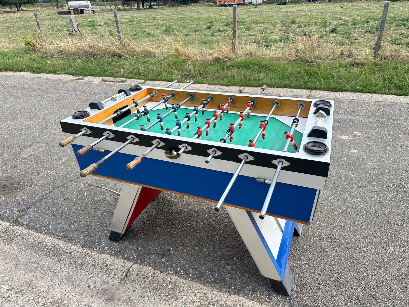 Table Jupiter Kicker, Enfants & Bébés, Jouets | Tables de football, Enlèvement ou Envoi, Utilisé