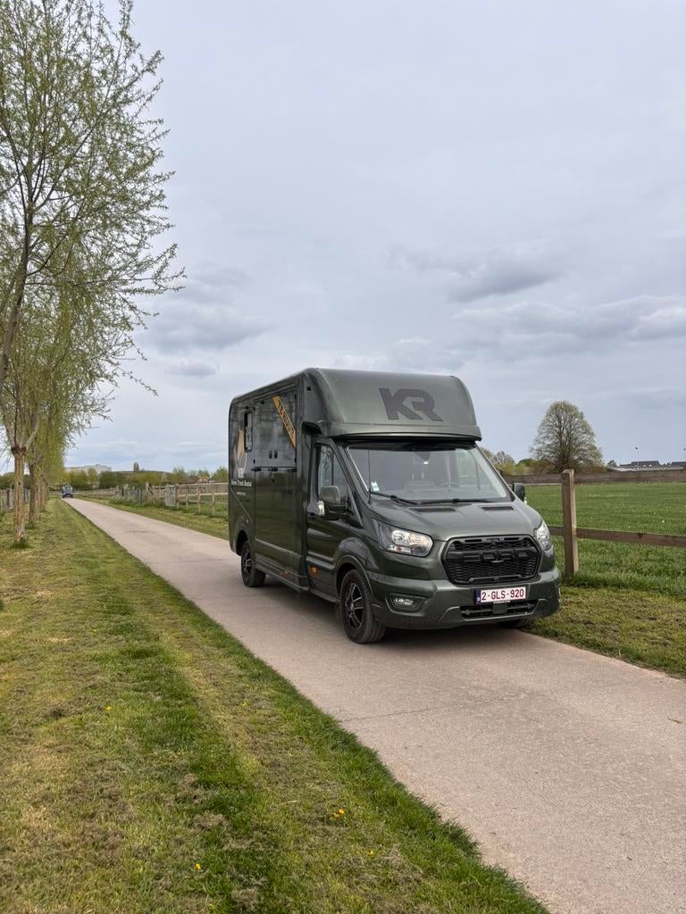 Te huur krismar paardencamionette, Animaux & Accessoires, Chevaux