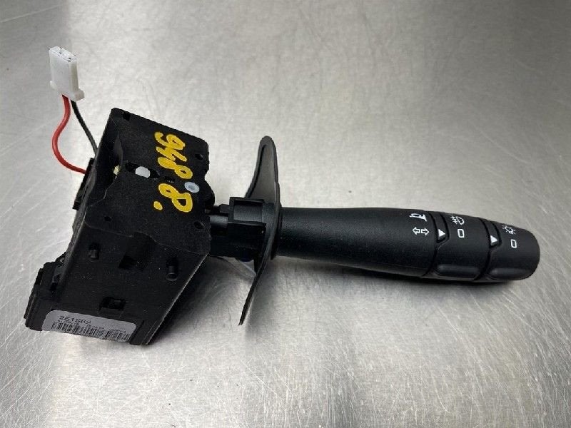 INTERRUPTEUR D'ECLAIRAGE Nissan Kubistar (F10) (|251562|), Utilisé, Nissan