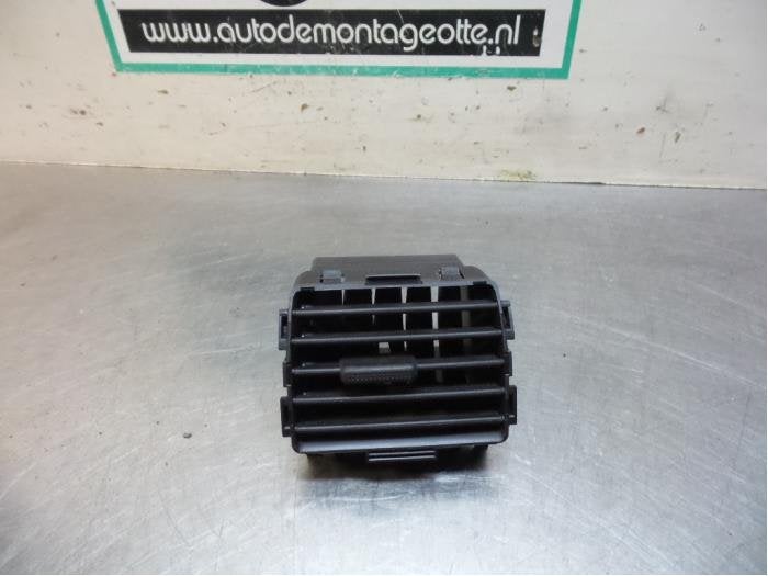 Grille aération tableau de bord d'un Suzuki Ignis (Ignis H., -, Utilisé, -, Suzuki