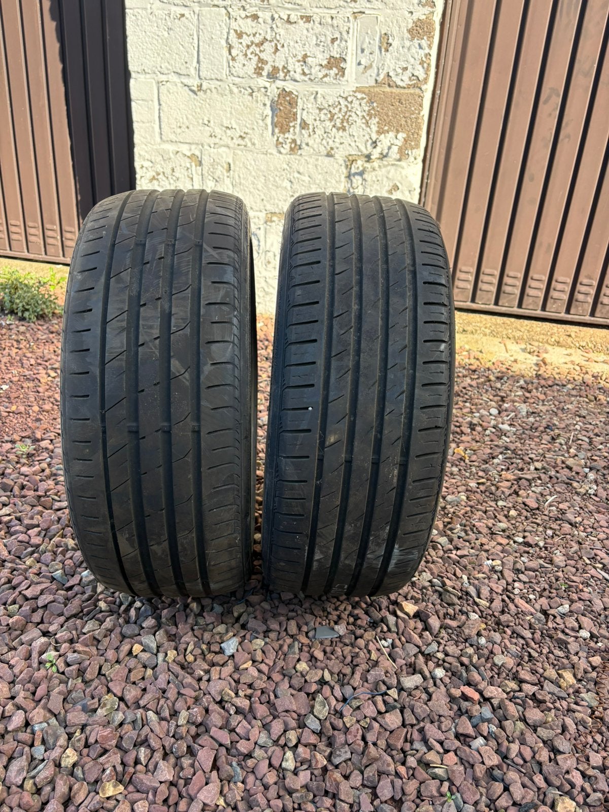 Paire de pneus été Nexen N'Fera SU1 205/45 R17 88W – 50 €, Pneus et Jantes, Véhicule de tourisme, Pneus été, 205 mm