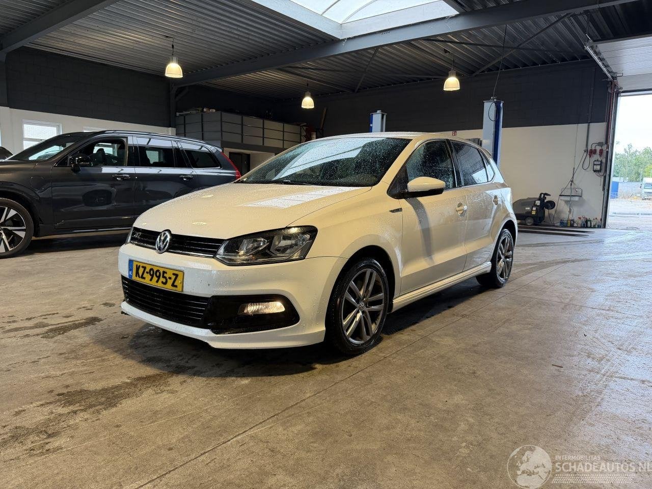 Volkswagen Polo 1.0 TSI Highline, Autos : Divers, Voitures accidentées, Volkswagen AG, Blanc, Essence, Hatchback