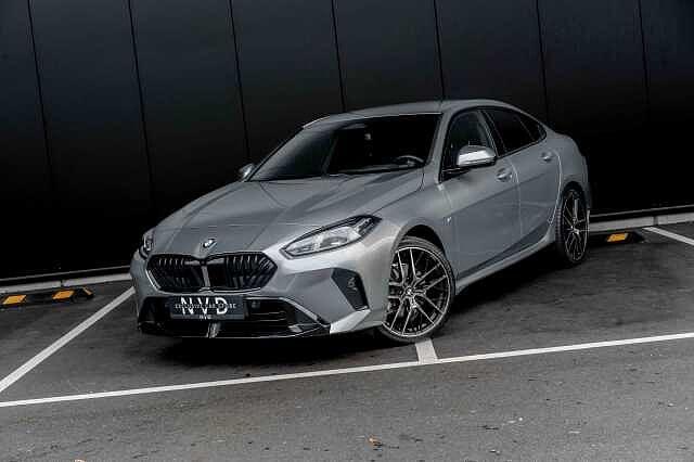 BMW 220 i M Sport | H.Kardon | 360 | ACC | Elek seats |, Autos, BMW, Argent ou Gris, Entreprise, Noir, 5 places