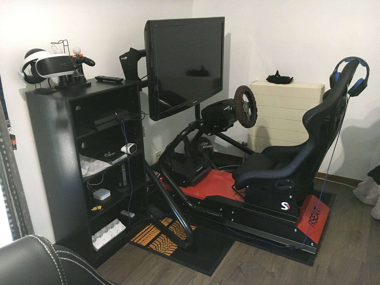 Sim de course Reat/Fanatec, Enlèvement, Comme neuf