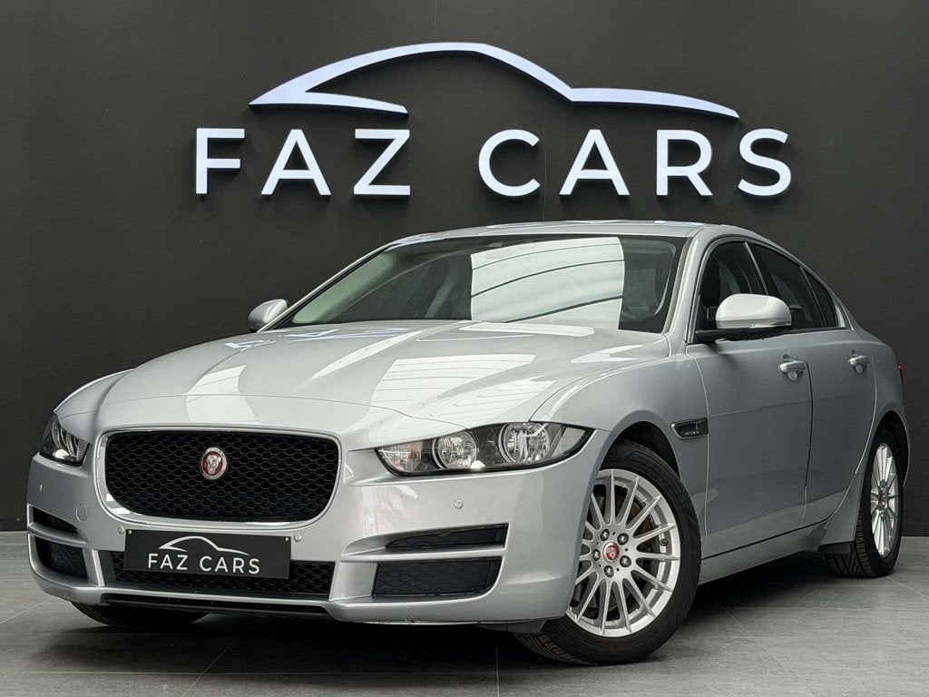 Jaguar XE 2.0 D E-Performance * GPS + REGU + GARANTIE *, Autos, Argent ou Gris, Achat, Entreprise, Boîte manuelle