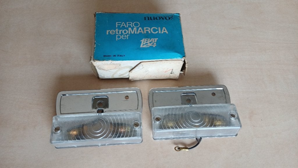 Feux arrière de la Fiat 124 Berline Lada 1200 1300 VAZ 2101, Enlèvement ou Envoi, Neuf, Fiat