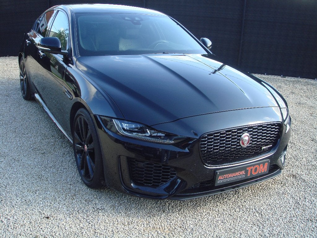 JAGUAR XE 2.0 R-DYNAMIC * LEDER * MERIDIAN * 30 000 KM !!!, Autos, Jaguar, Cuir, Achat, Entreprise, Alarme