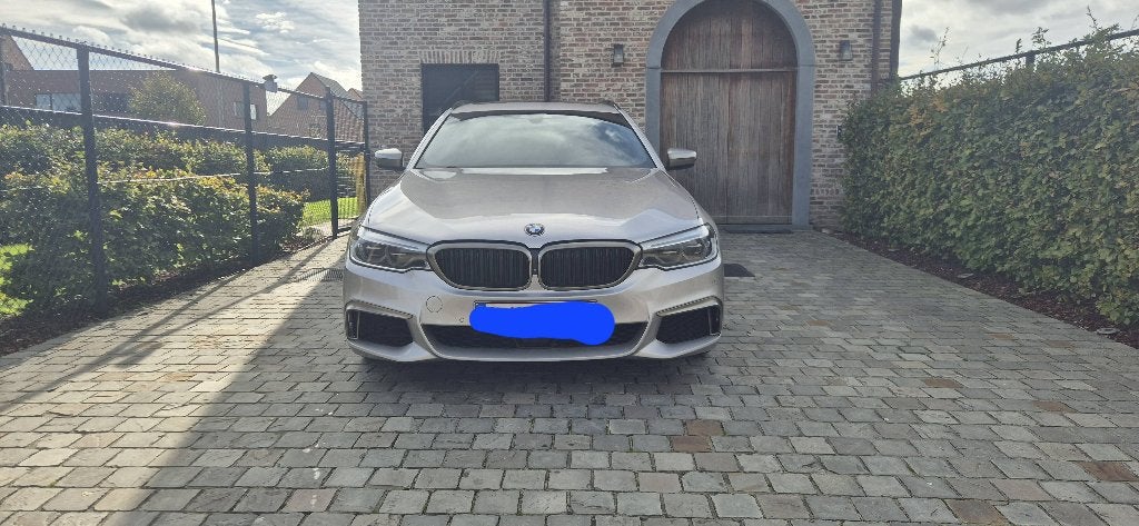 Bmw M550D lichte vracht, Cuir, Argent ou Gris, Euro 6, Entretenue par le concessionnaire