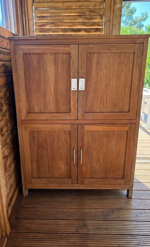 Armoire/armoire de rangement en teck - en très bon état, Enlèvement, Comme neuf