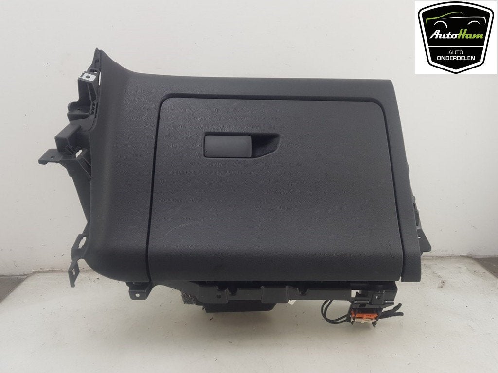 COMPARTIMENT A GANTS Fiat Doblo Cargo (|00230056|32800440|), Autos : Pièces & Accessoires, FCA Germany GmbH, IPC D1-09 Bahnhofsplatz
65423  Rüsselsheim am Main, DE