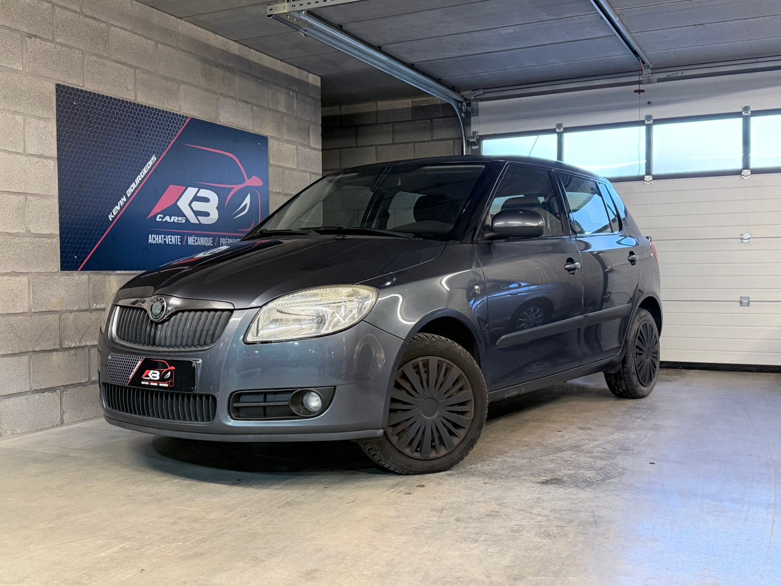 Skoda Fabia • 1.2i 60CV Benzine • 164.000 Kms • 5 deuren, Auto's, Voorwielaandrijving, Stof, https://public.car-pass.be/vhr/397e9bcf-7dca-4cea-b17f-196b652e6859
