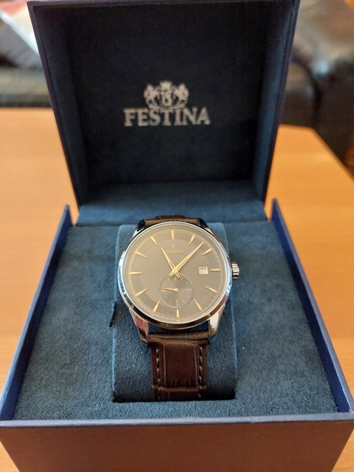 Montre Festina (comme neuve), Enlèvement, Comme neuf, Montre-bracelet, Autres marques