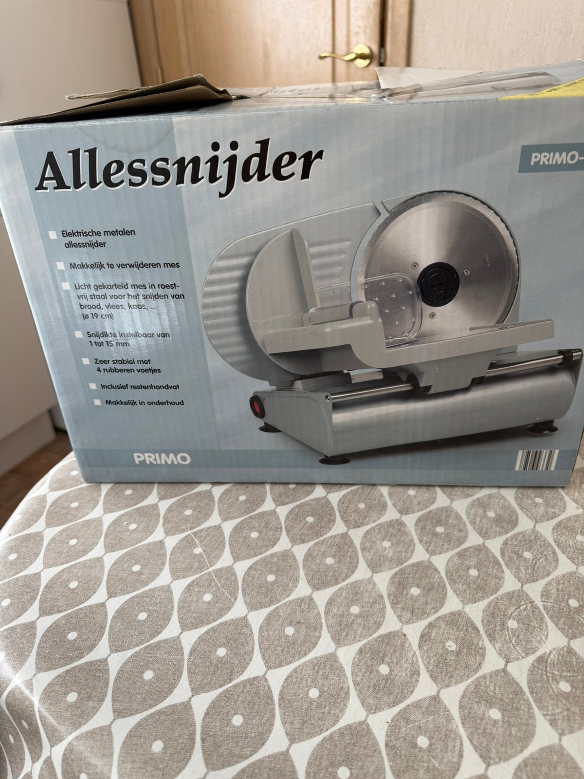 Allessnijder, Elektronische apparatuur, Ophalen, Gebruikt