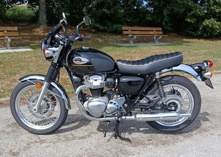 Kawasaki W800_03/2026_646 km Garantie/Ondersteuning tot 2030, 2 cilinders, Occasion, Particulier, Overig