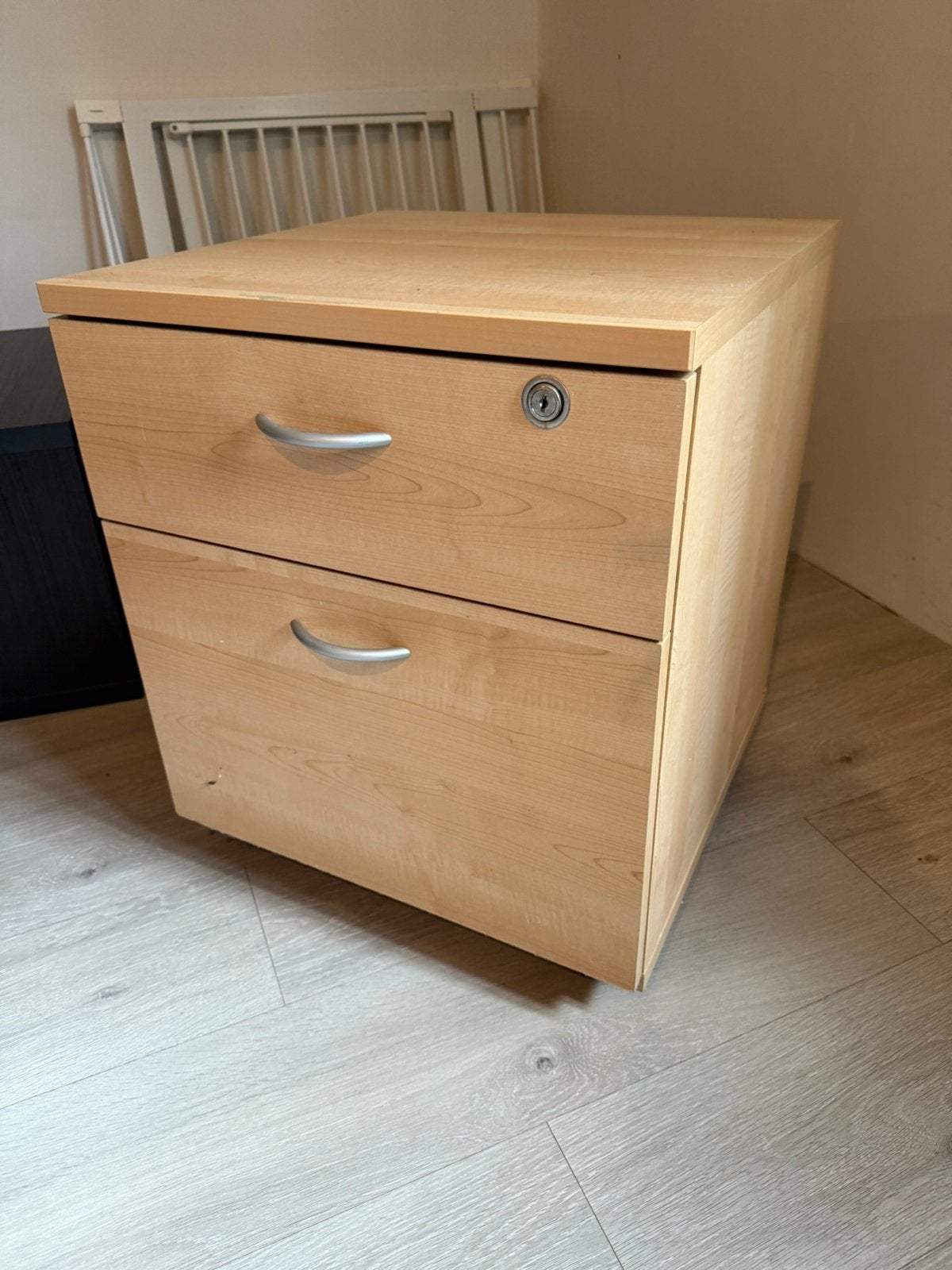 Ladeblok bureau, Ophalen, Gebruikt