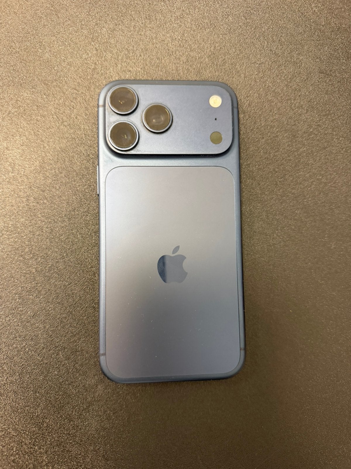 iPhone 17 pro max, Telecommunicatie, Ophalen of Verzenden, Zo goed als nieuw