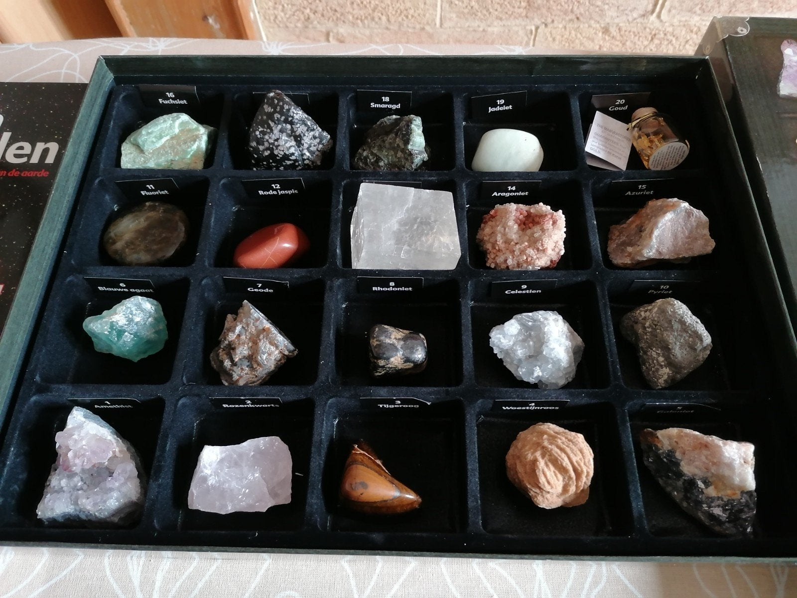 box edelstenen, Verzamelen, Ophalen of Verzenden
