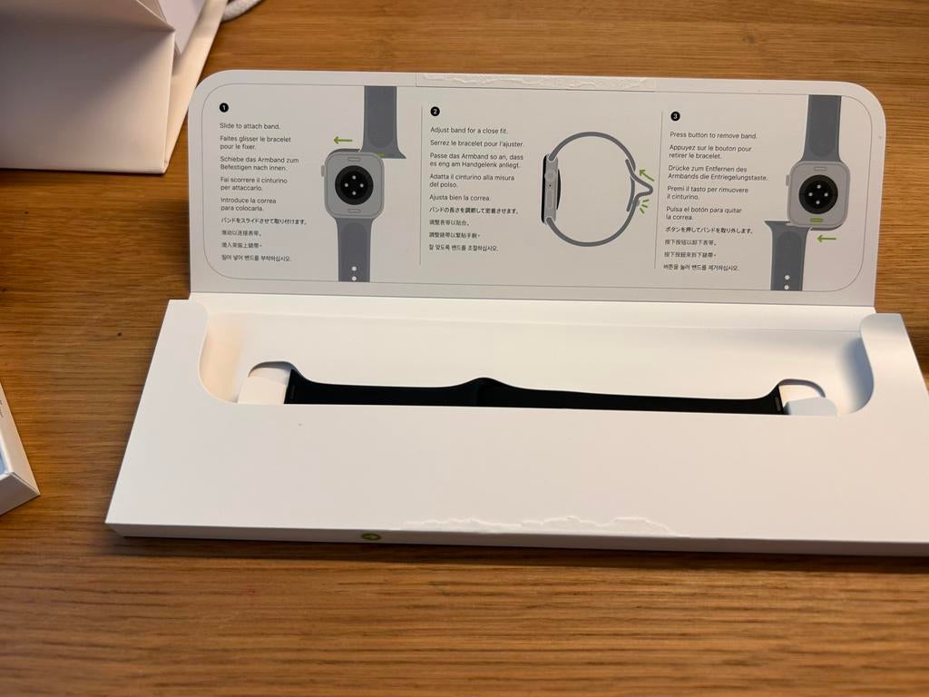 Apple Watch serie 11 42mm, Handtassen en Accessoires, Zwart, IOS, Nieuw, Ophalen of Verzenden