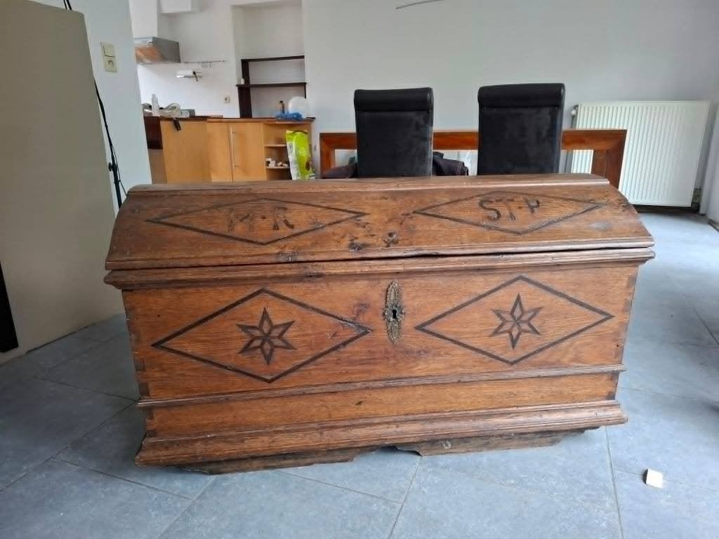 Coffre ancien, Enlèvement, Utilisé, Chêne