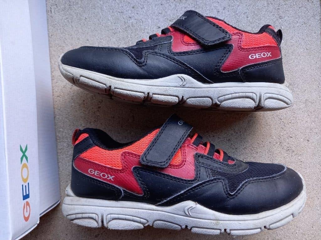 Chaussures Geox rouge/orange taille 32 pour garçon, Garçon, Enlèvement ou Envoi, Utilisé, Chaussures