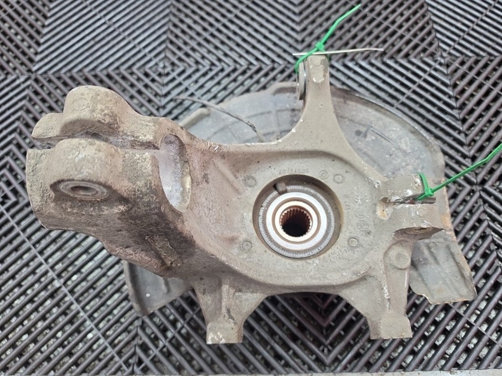 FUSEE AVANT GAUCHE Alfa Romeo Giulietta (940) (|50523836|), Stellantis Europe S.p.A, IPC D1-09 Bahnhofsplatz
65423  Rüsselsheim am Main, DE